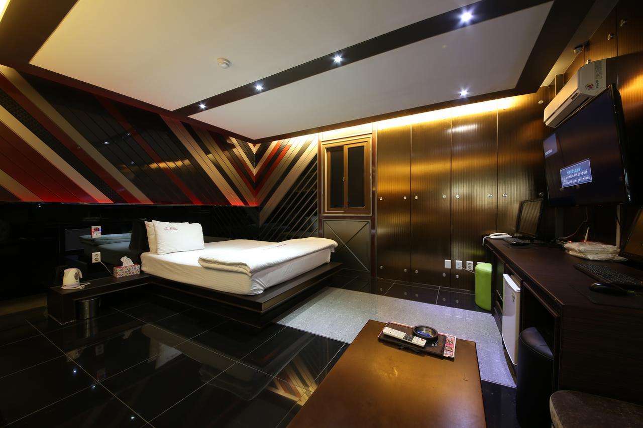 Daegu Piano Motel Εξωτερικό φωτογραφία